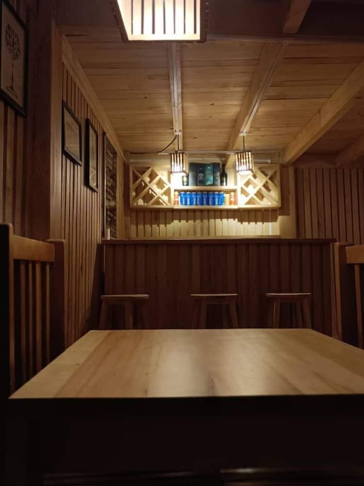 UV INN