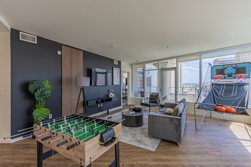ROVE LIVING/KL - 44 Monroe