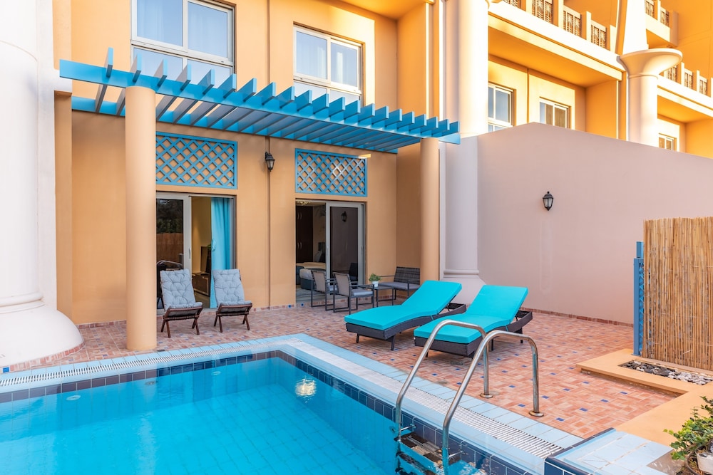 GLOBALSTAY. Private Pool Villas and Townhomes