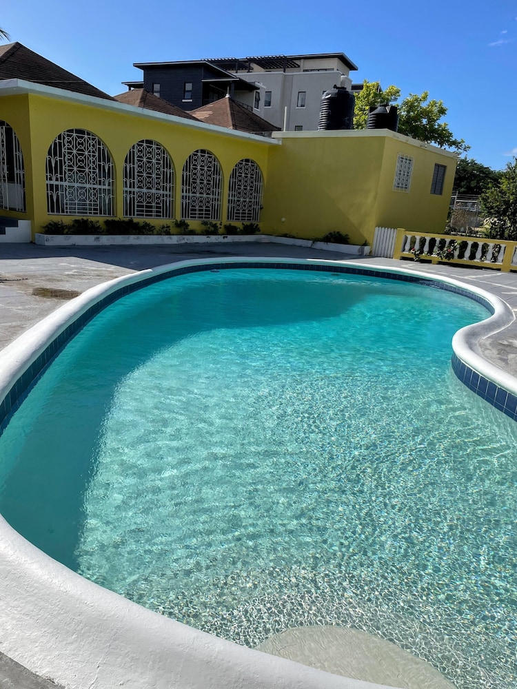 Ironshore Sugarmill Villa W Private Pool 6 Bedroom Villa