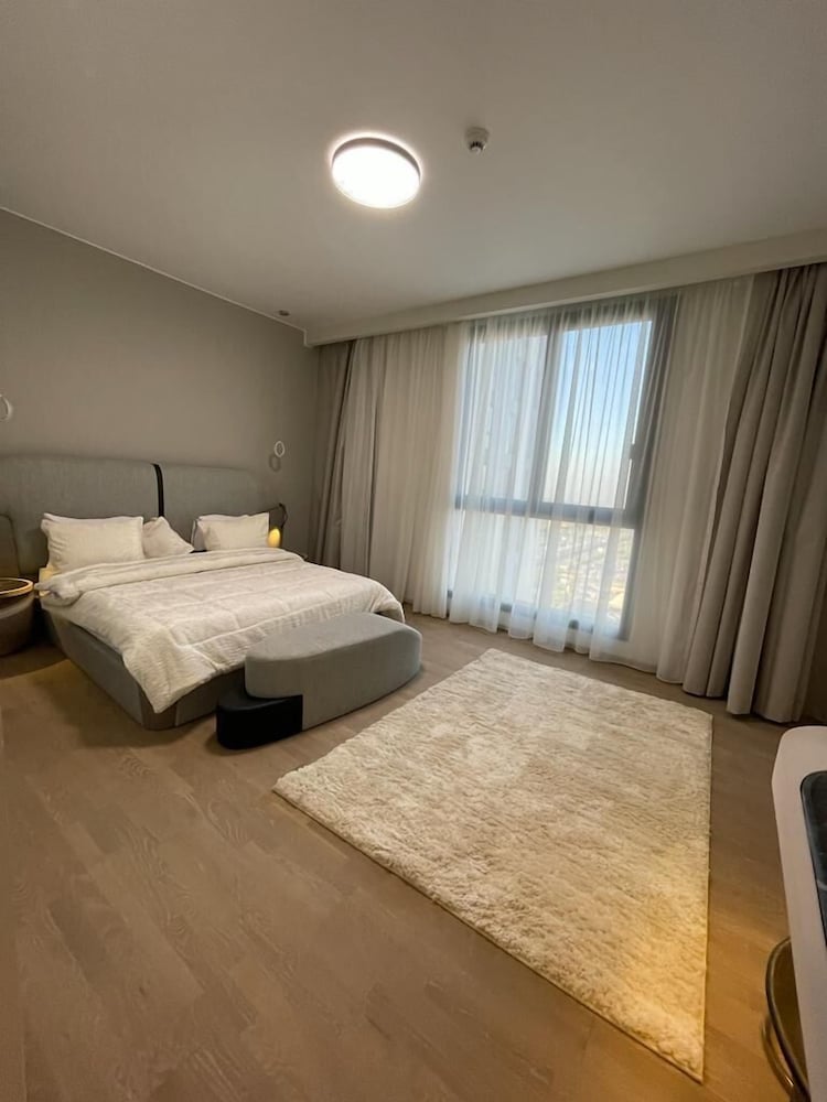 furnished Apartment In Aeon Compound1307 view 5