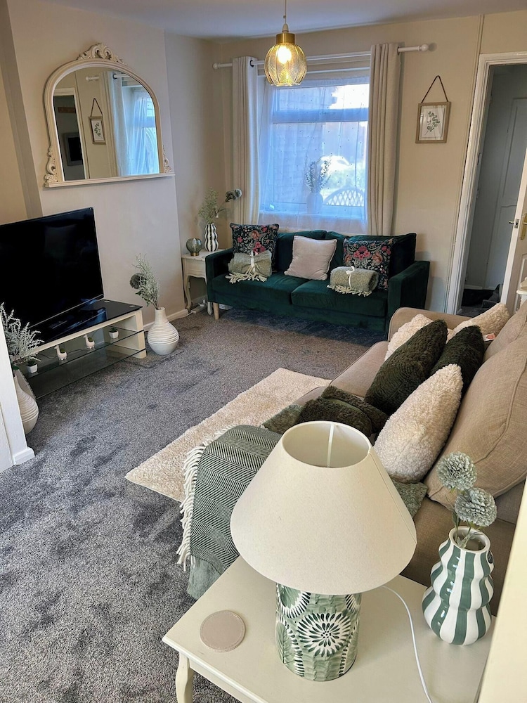 Peak District - 2 Beds - Sleeps 4 - Pet Friendly