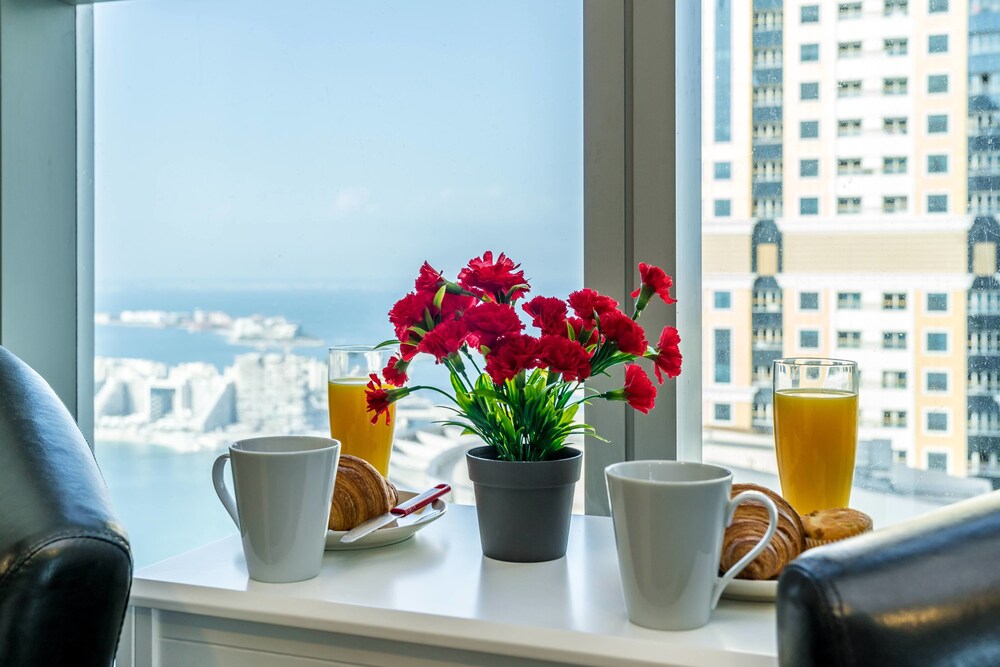 Yanjoon Holiday Homes - Princess Tower