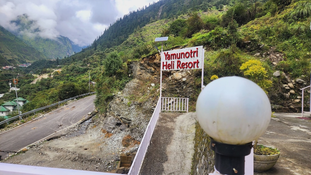 Yamunotri Heli Resort