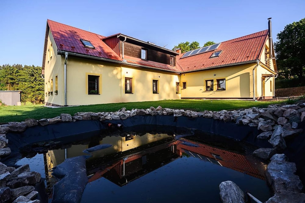 Luxe Villa in Bernartice Kkh045