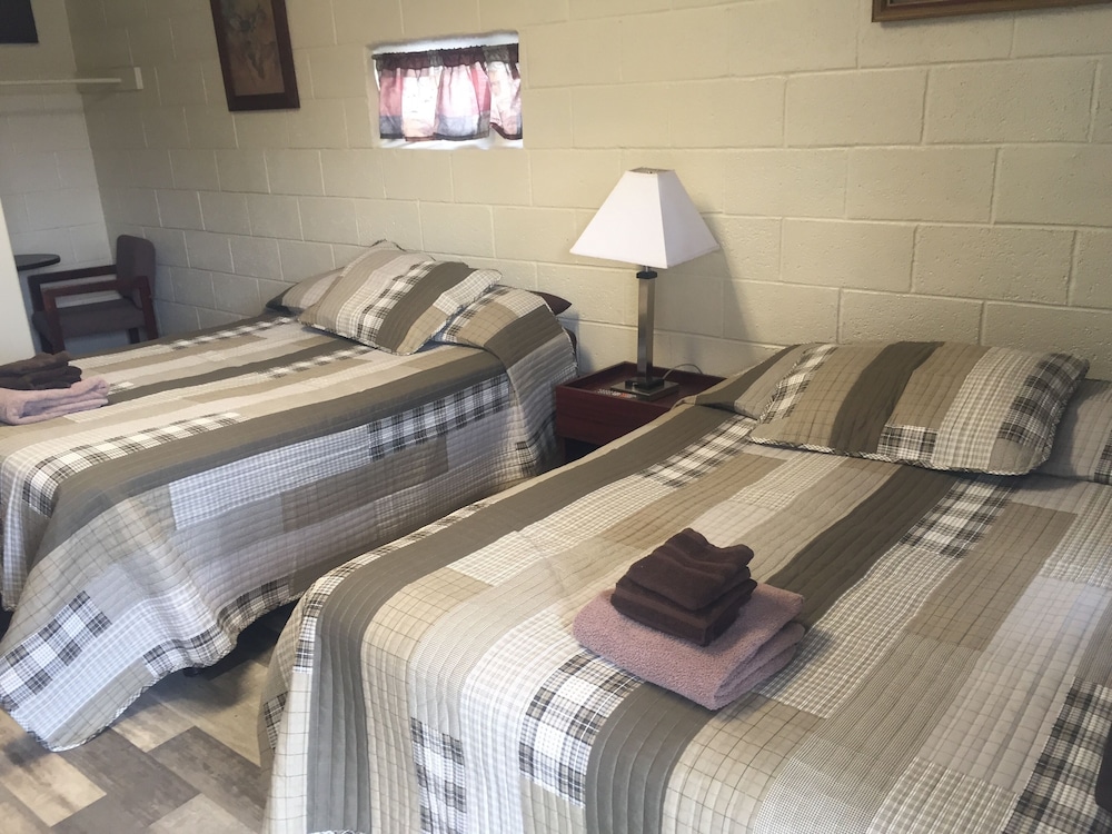 Dighton Inn