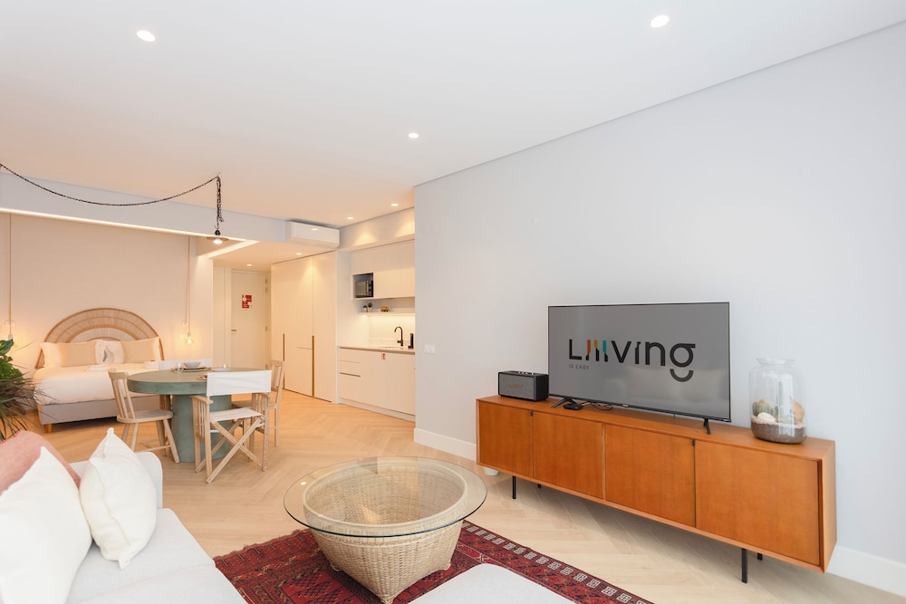 Luxury Design Apartment M