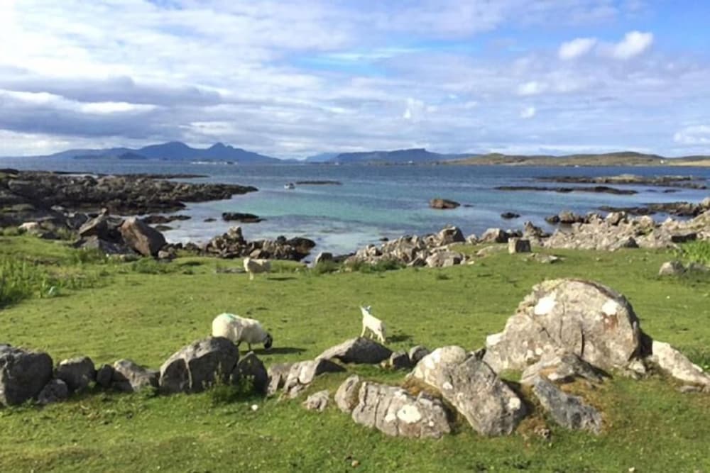 Steading Holidays - Eilean Feoir