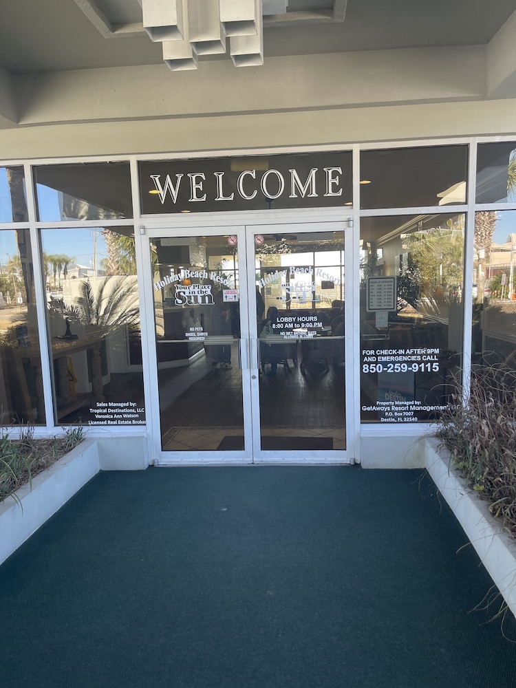 Getaways at Destin Holiday Beach Resort
