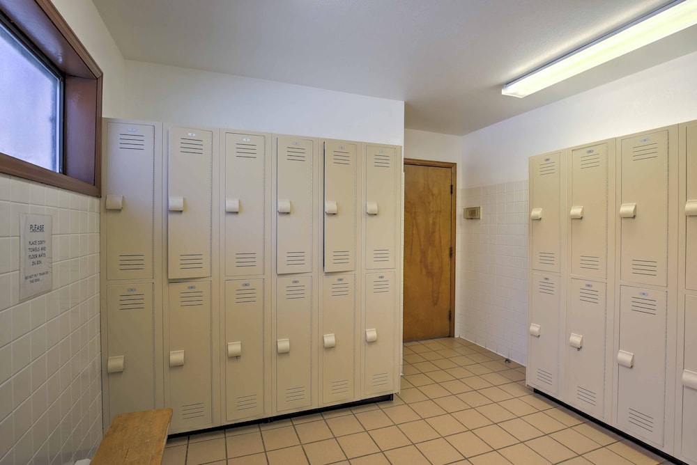Updated Winter Park Condo w/ Indoor Heated Pool!