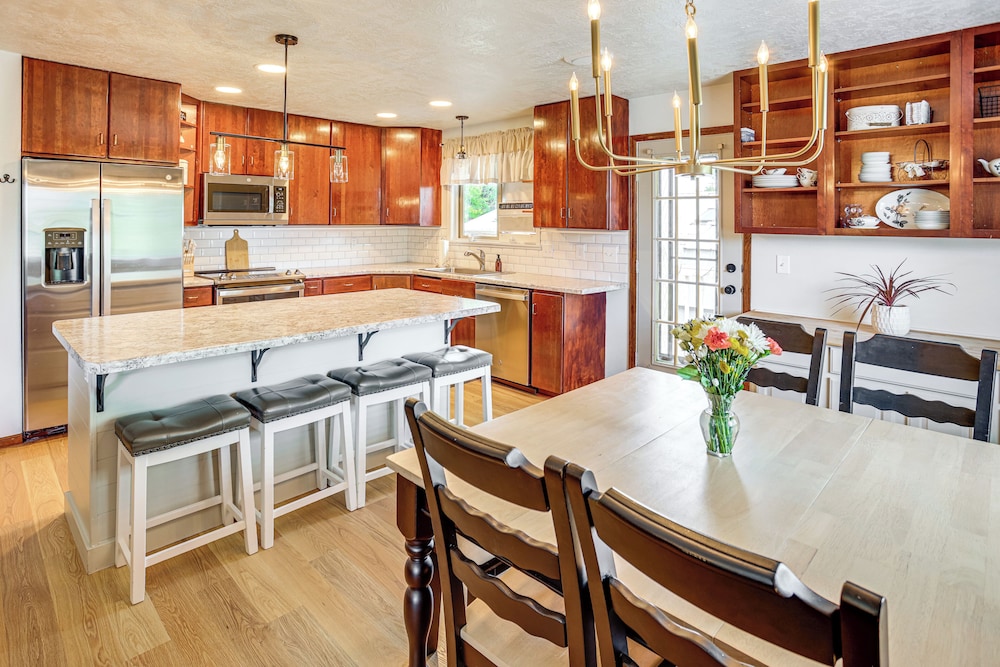 Spacious Rock Springs Stay Near Shops & Dining!