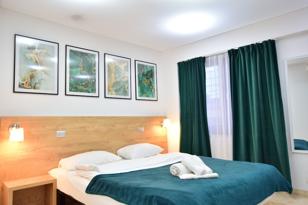 Dacia Residence Apartments view 3