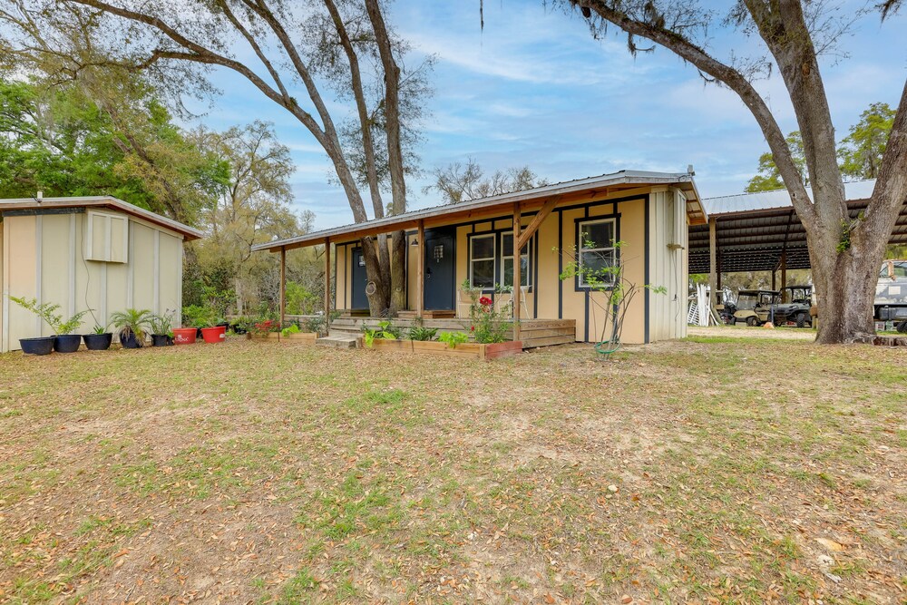 Cozy Morriston Home - Close to Hits Post Time Farm view 3