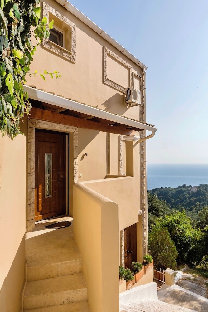 Anaera Luxury Apartment