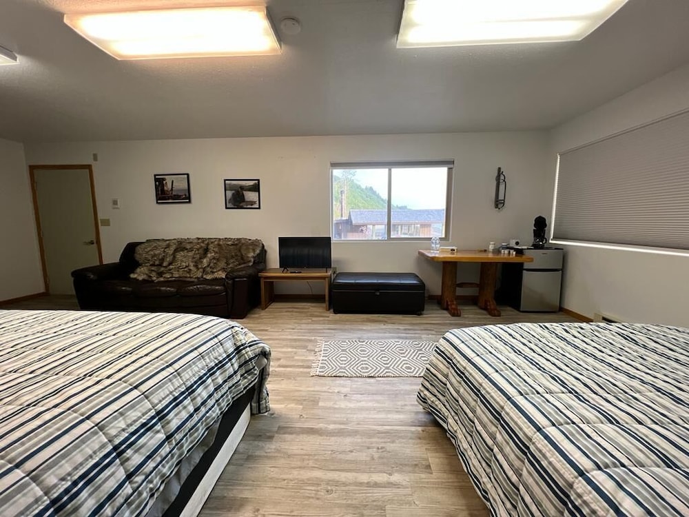 King Halibut Lodge - Property Image 30