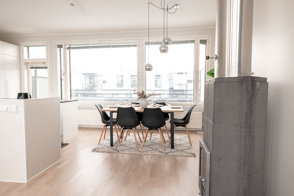 2ndhomes Stunning Penthouse with Sauna