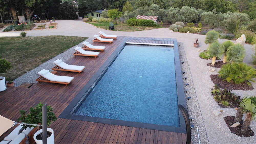 Villa Otilia en Rians — recepcion & lobby