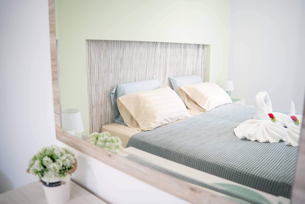 Lambisea 2 Bedroom Apartment photo 2