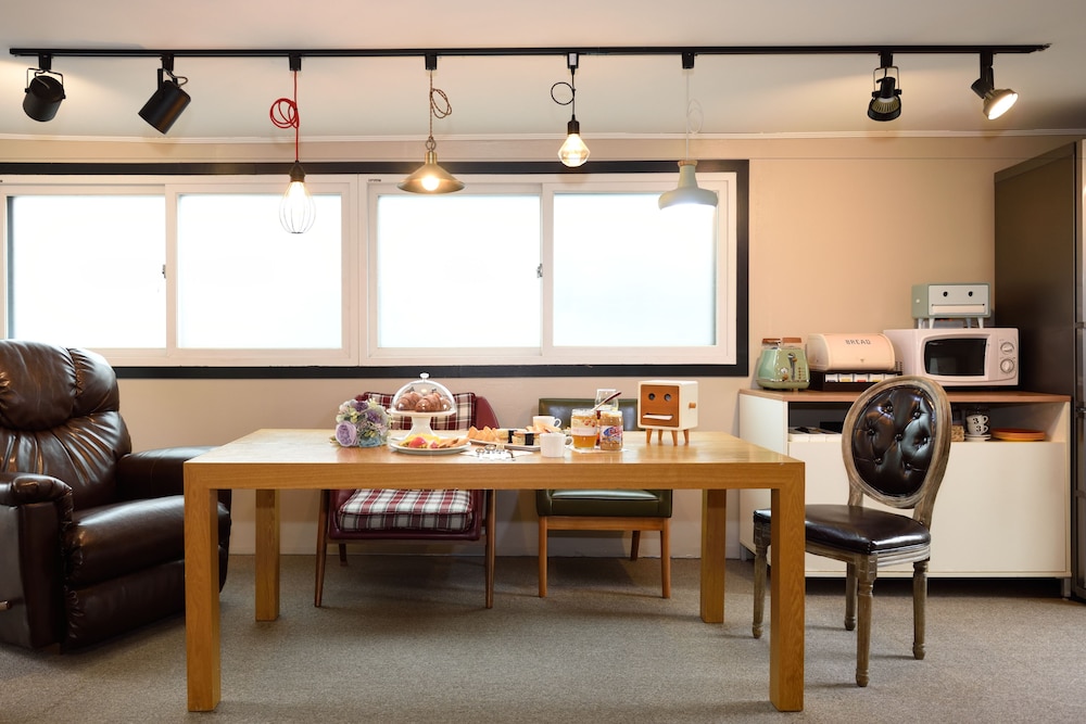 The One Hostel
