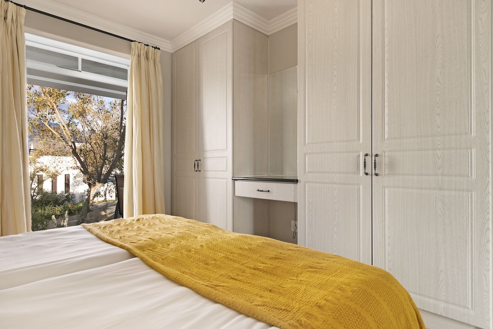 Winelands Golf Lodges at De Zalze