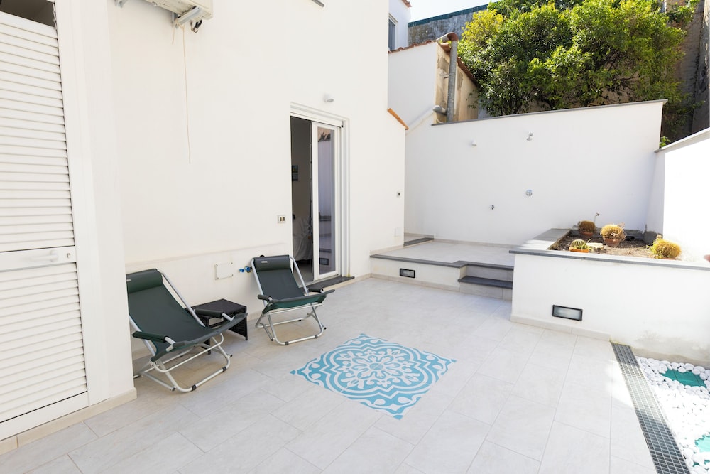 Via Roma Suites