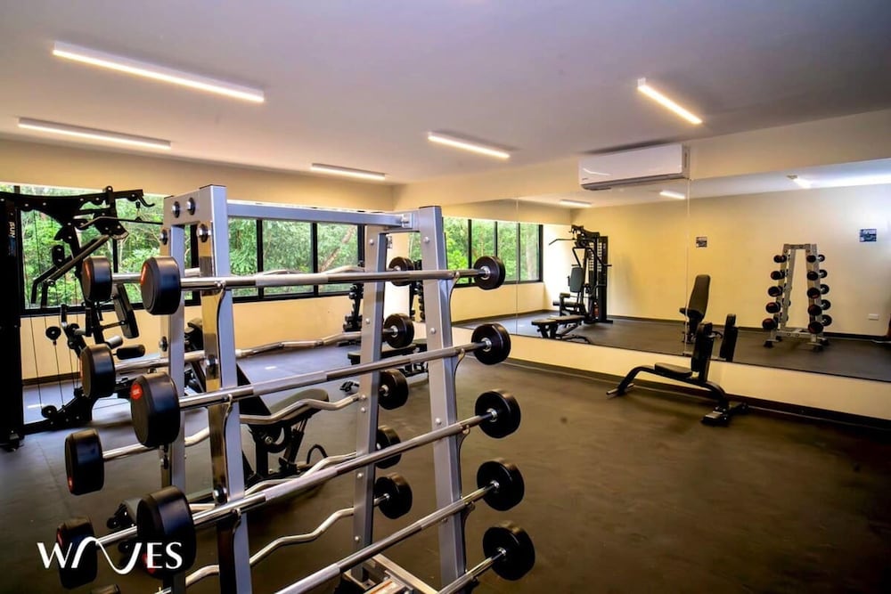 2 BR Amazing Pool Top Amenities Wifi 2FL Gym