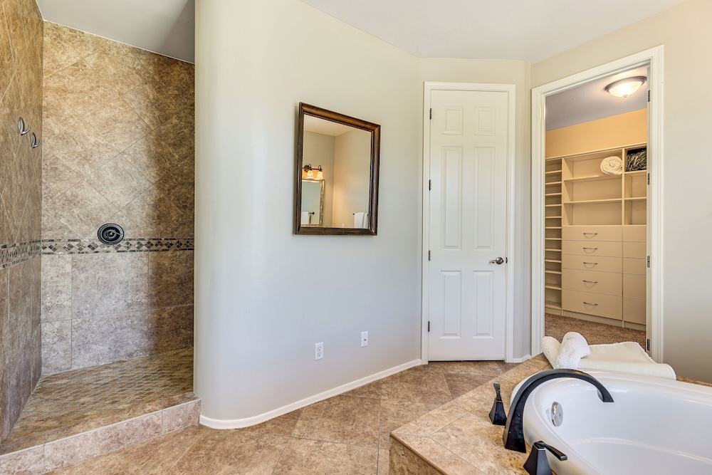 Breathtaking Family Retreat in Elite Gold Canyon!