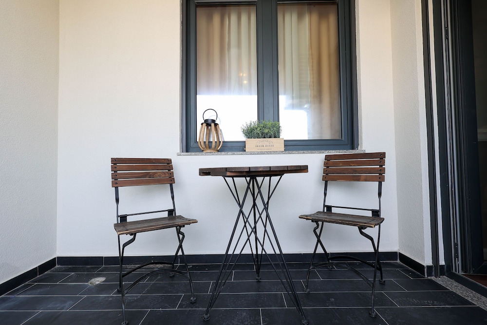 Grandstay Apartments 118