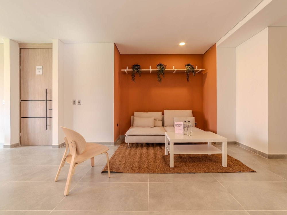 w Charming 3BR w Amazing Deco in Medellin