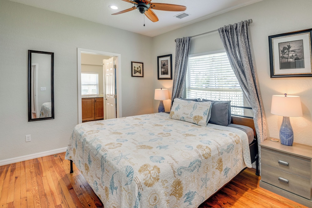 2 Blocks to Canal St: New Smyrna Beach Home