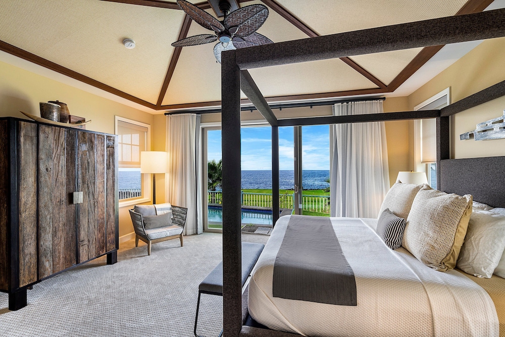 Unbelievable Ocean Front View w Pool - AC - Outdoor Seating!- Vrkcv