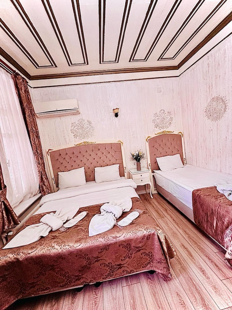 Alhambra Apart Otel - Image 26