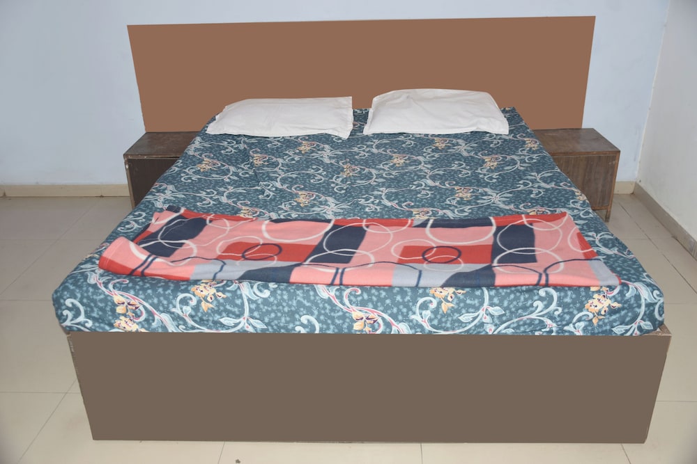 HOTEL DIVYA PALACE
