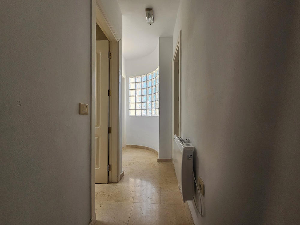 Welcoming and Modern Holiday Home With Access to Swimming Pool
