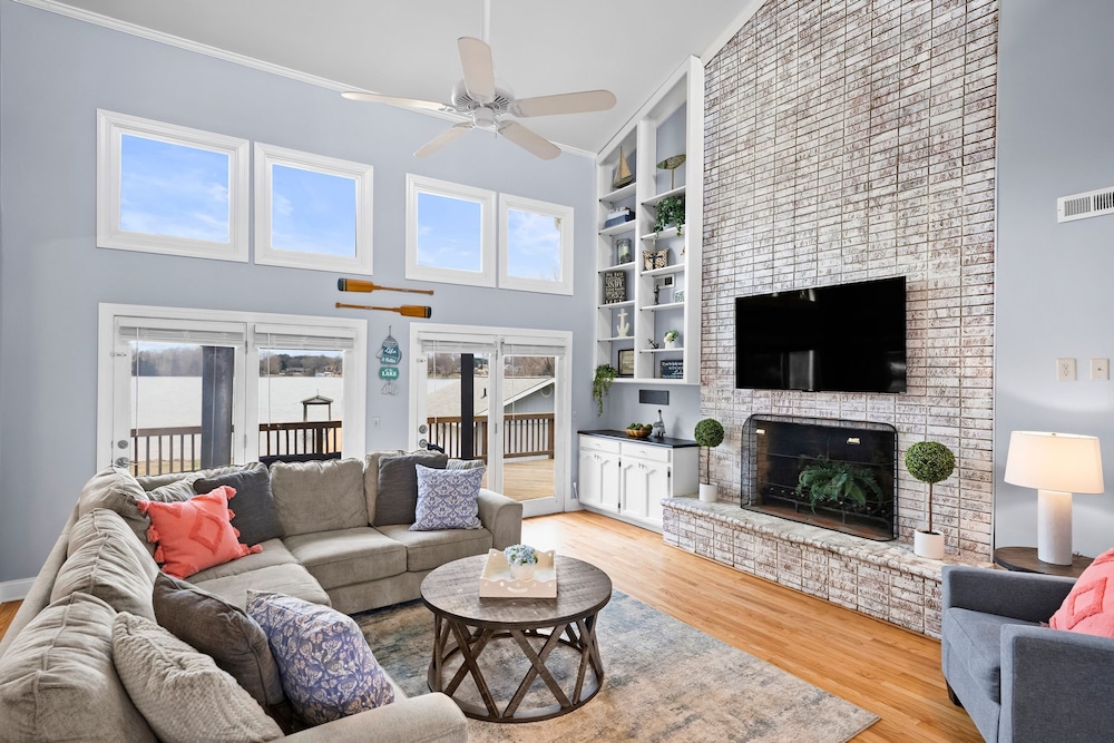 Ponderosa Pointe by Avantstay Boathouse Views