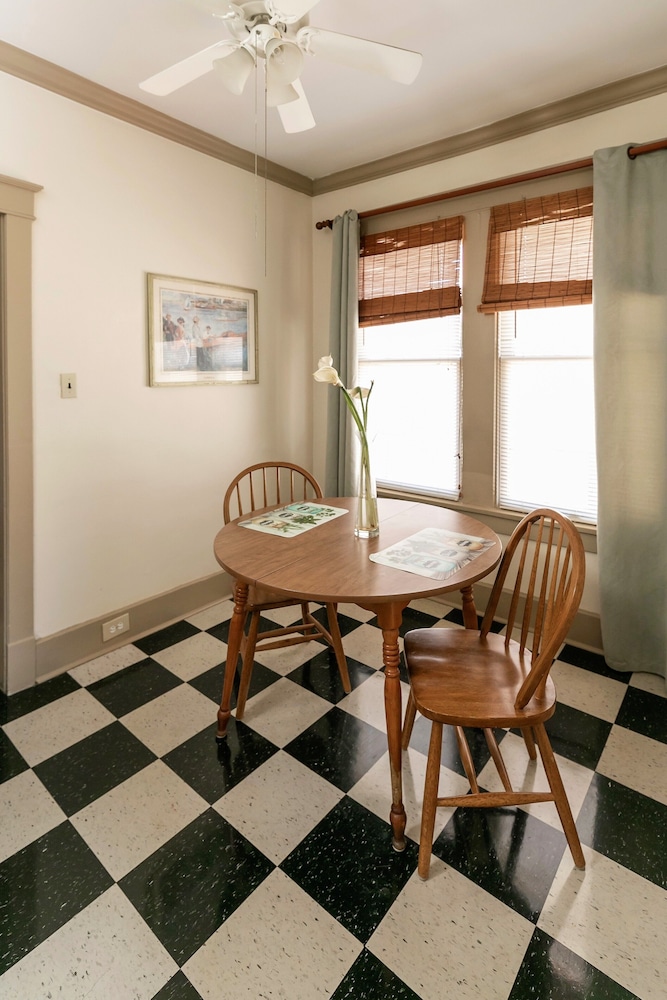 Memphis Belvedere Suites