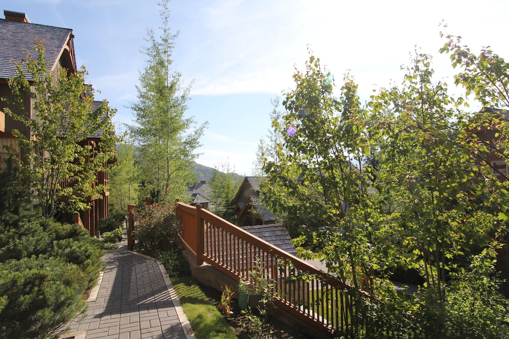 Mountain Star by Whistler Retreats - Image 5