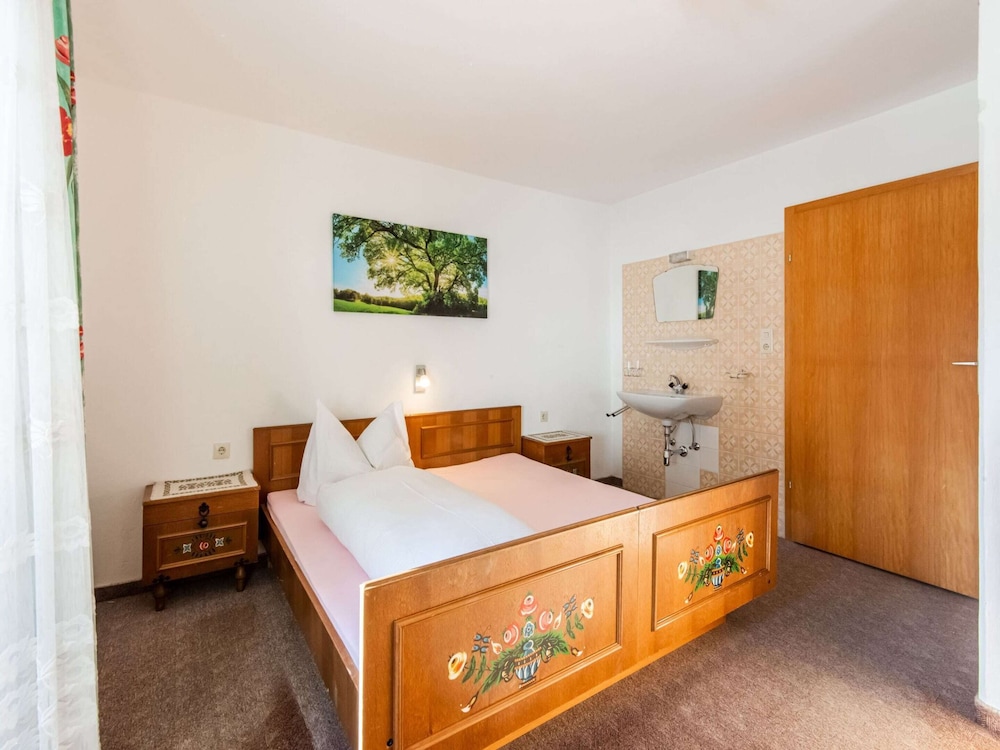 Chalet in Hainzenberg Near Ski Slopes