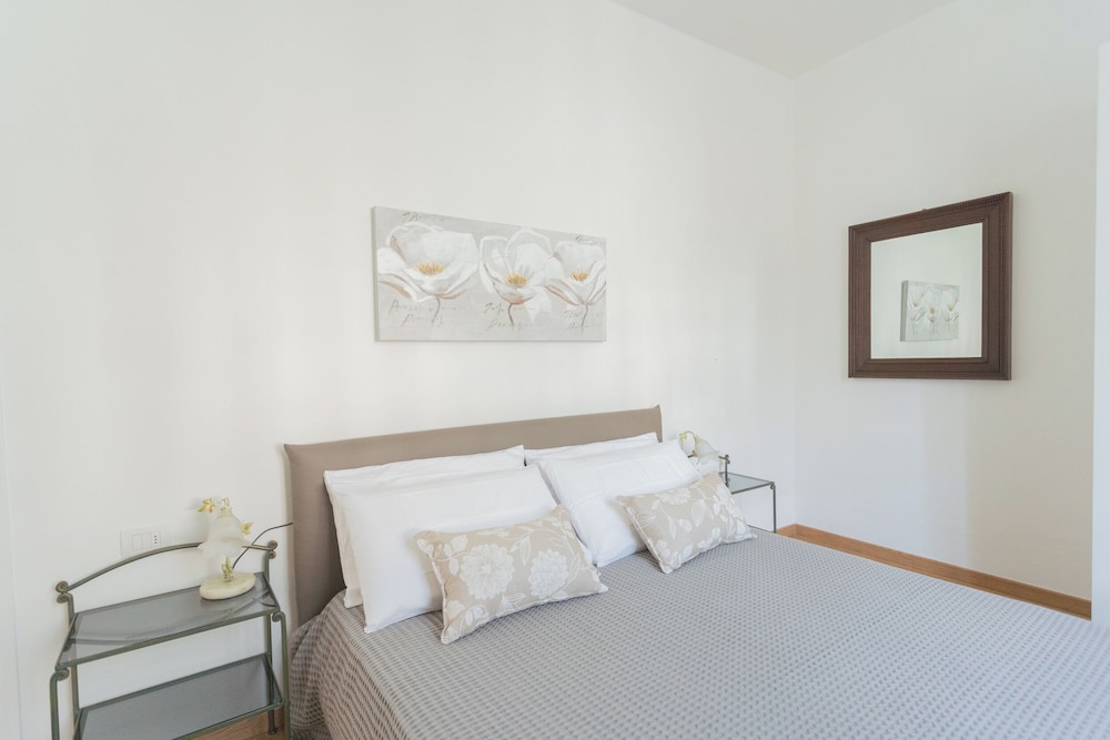 Tina's Window on Lake Como by Rent all Como