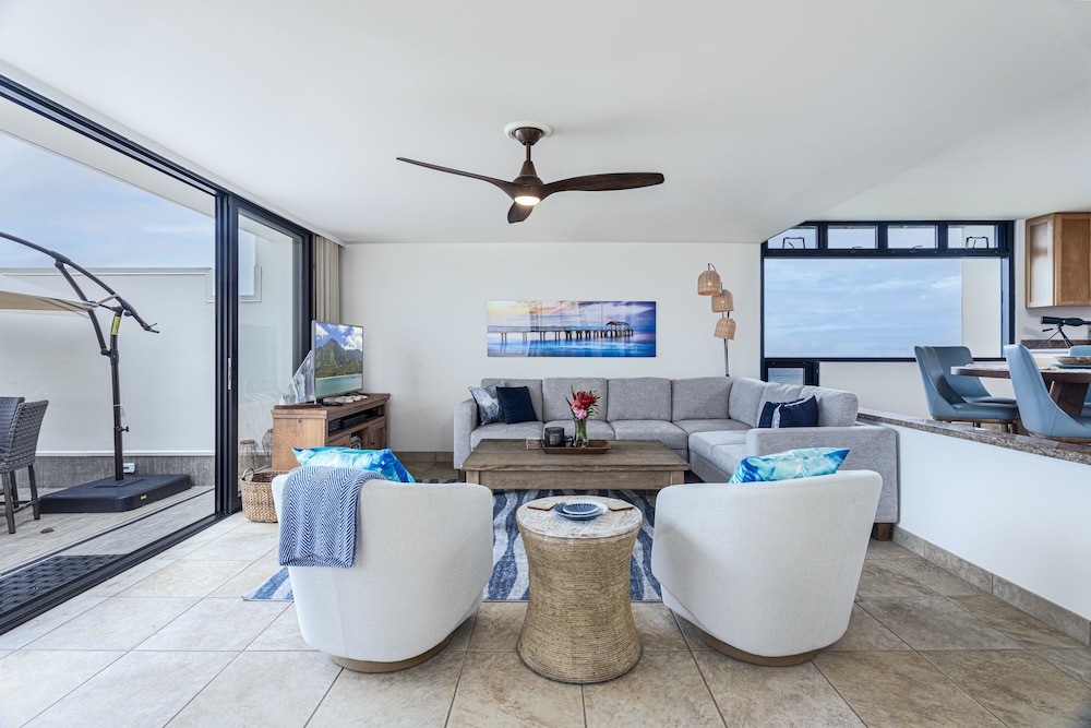 Puu Poa 312 2 Bedroom Condo