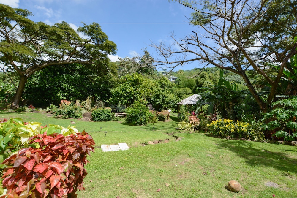 ClarenceVille Villa Apartments