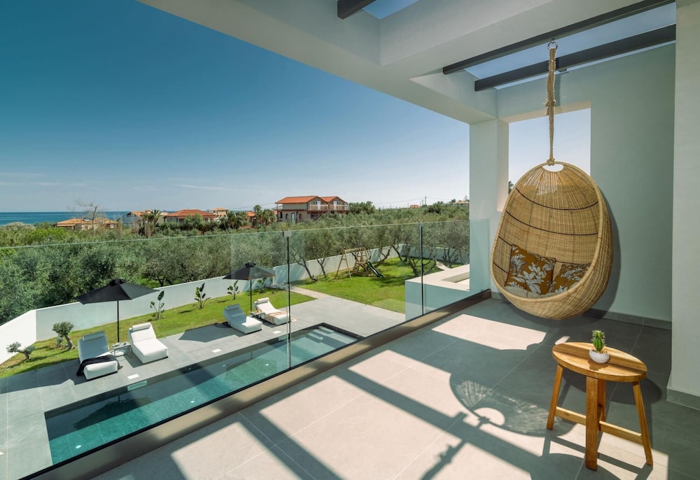 Villa Elysian in Psarou view 5