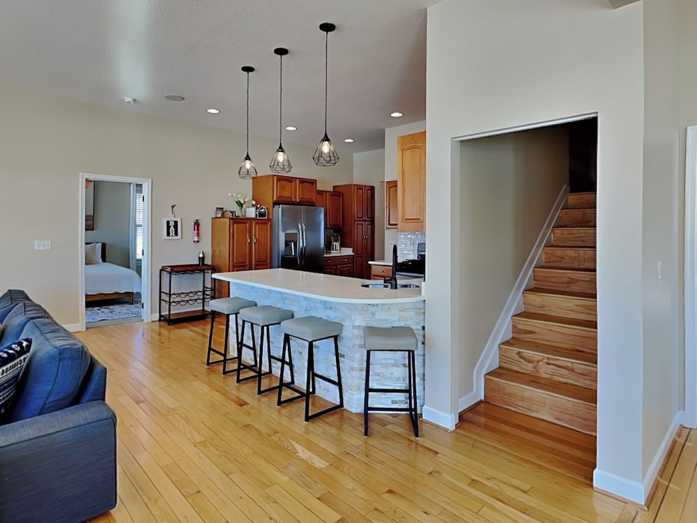 Dacha Verde by Taylor Made Deep Creek
