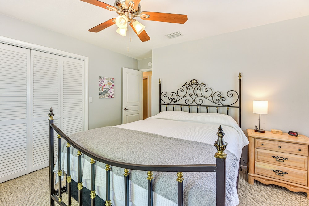 9 Mi to Coquina Beach: Home w/ Pool & BBQ