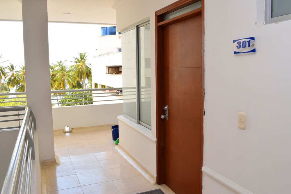 Edificio Cristal Caribbean