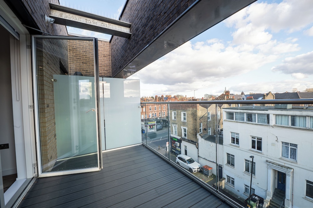 VESTO Lewisham
