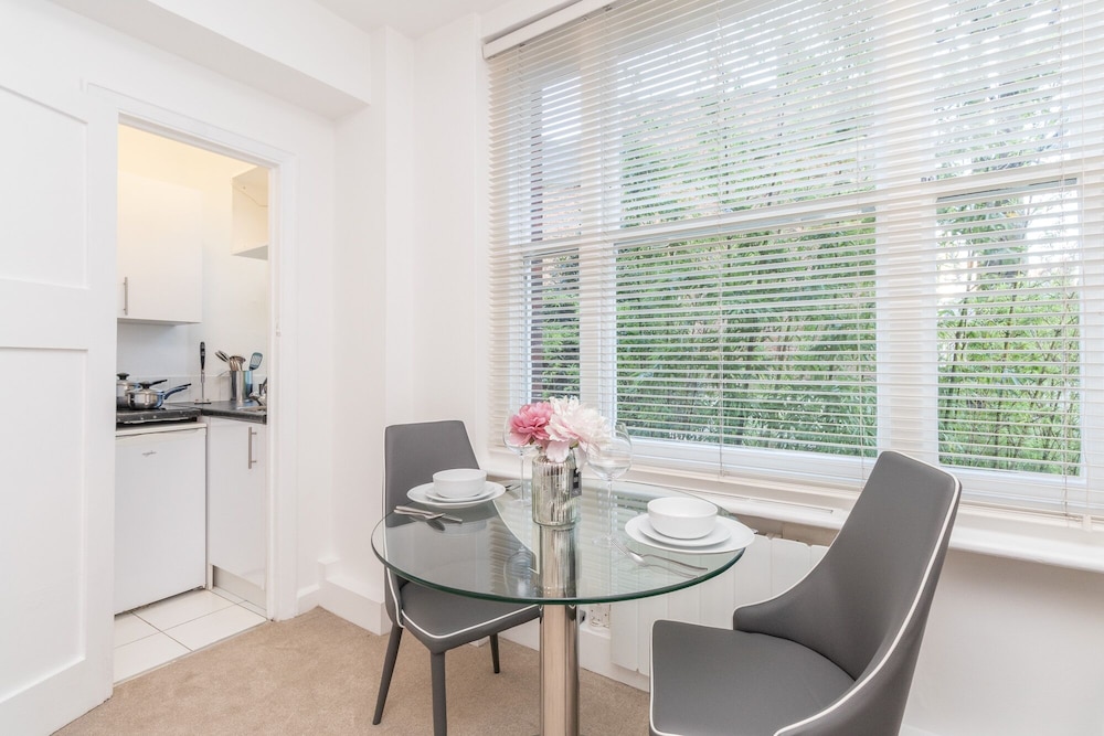 Hill Street Mayfair Apartments
