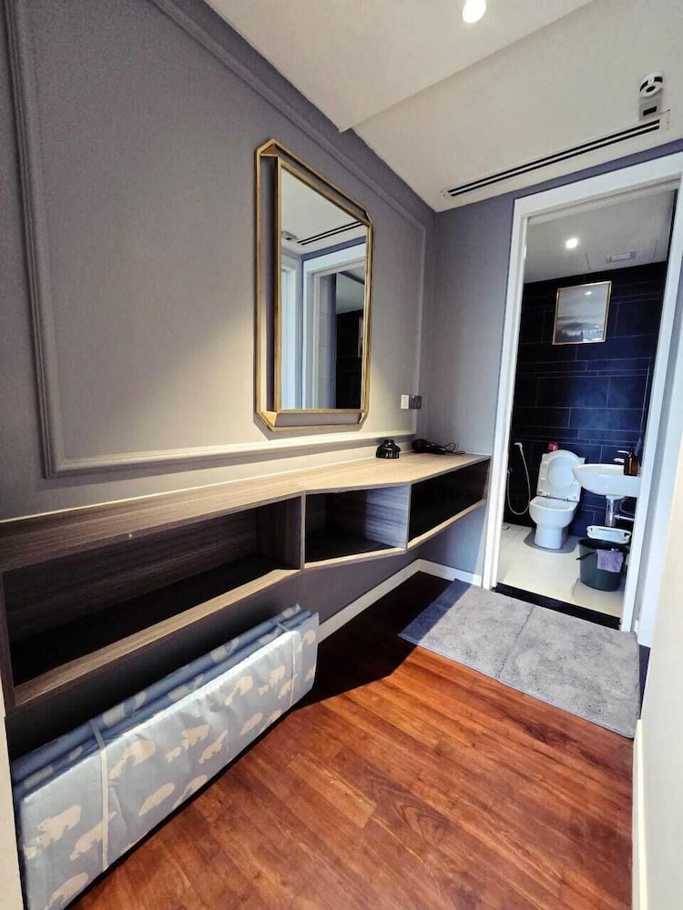 Comfy Studio Anggun KLCC 2PAX Netflix