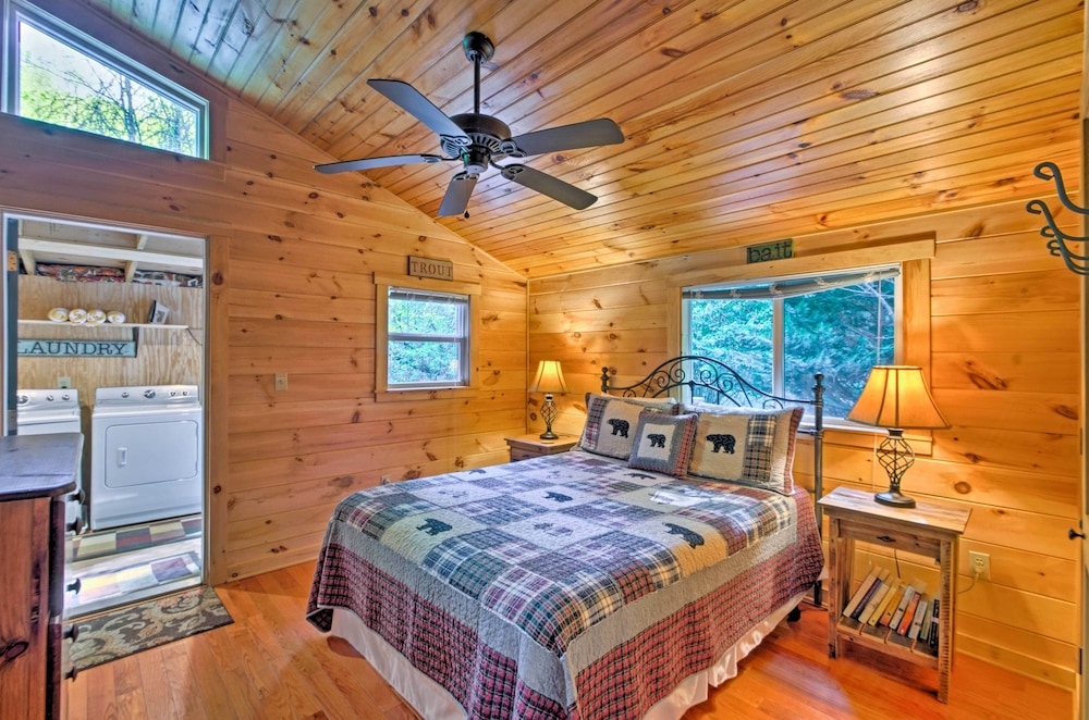 Cabin by Bold Creek: Book Now for Polar Express! view 5