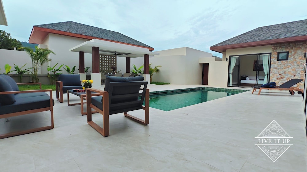 Santi Tara Villas
